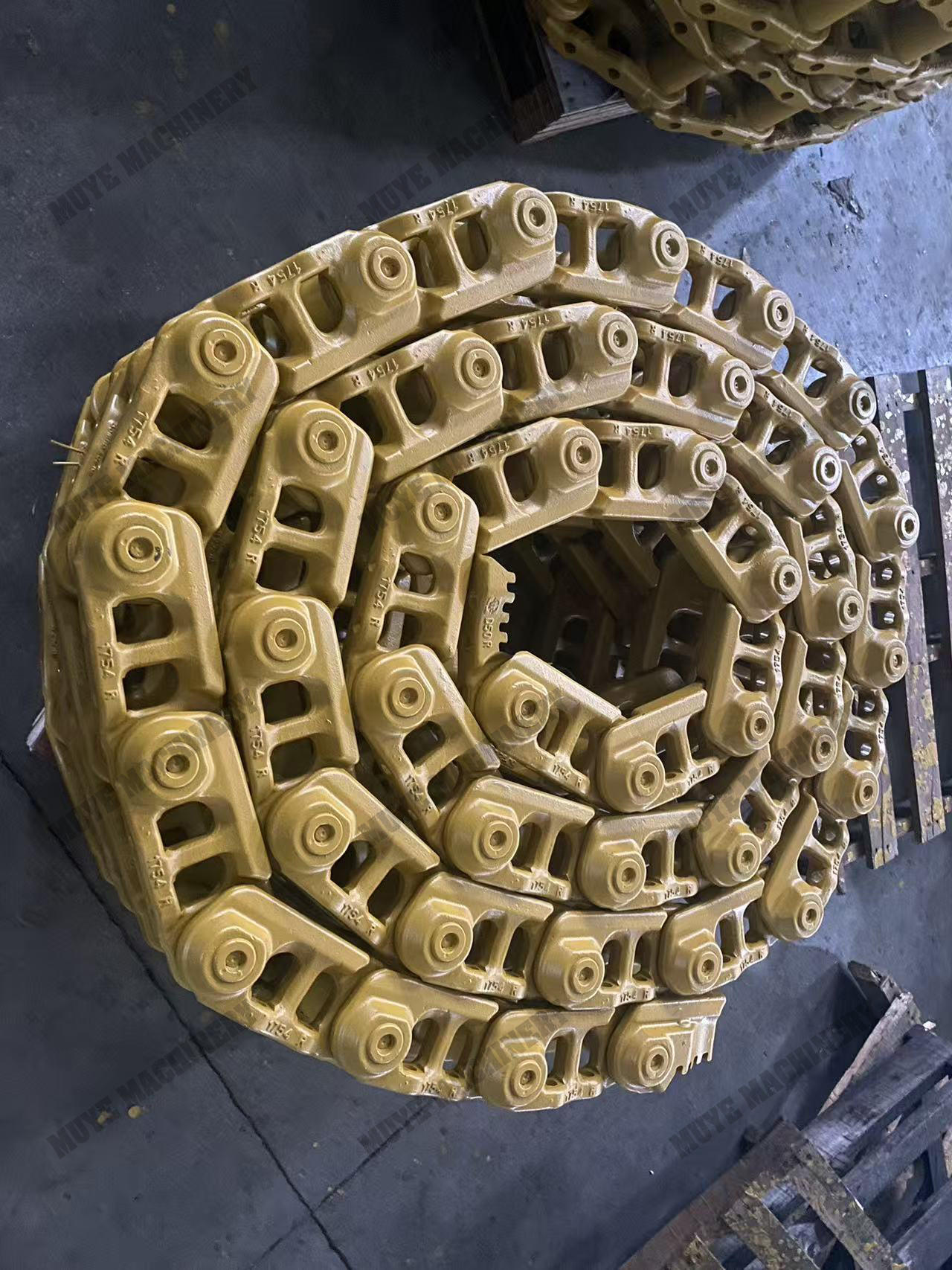 D5B TRACK LINK  LUB TYPE 44L 拷贝.jpg